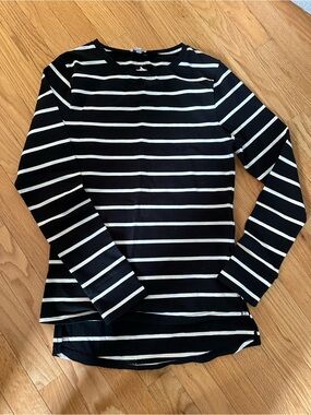 Rebel Athletic Women’s Black & White Striped Long-Sleeve Top